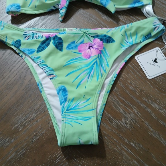NWT Kamoni Bikini Green Floral Print Scoop Neck Bowknot Front   Sz L - Picture 2 of 14